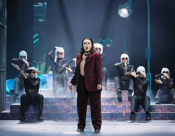 Jennifer O'Loughlin (Alcina) und das Ballett des Staatstheaters am Gärtnerplatz