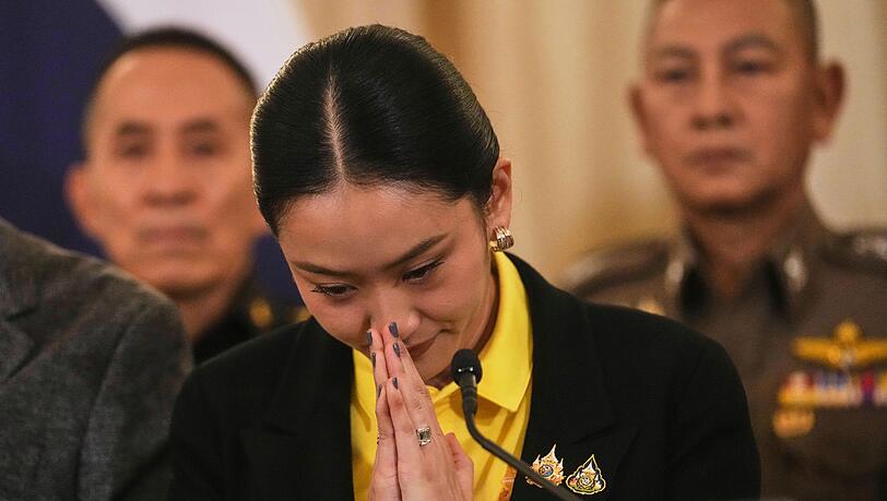 Nach umstrittenen Aussagen in einem geleakten Telefonmitschnitt war Thailands Regierungschefin unter Druck geraten. (Archivbild)