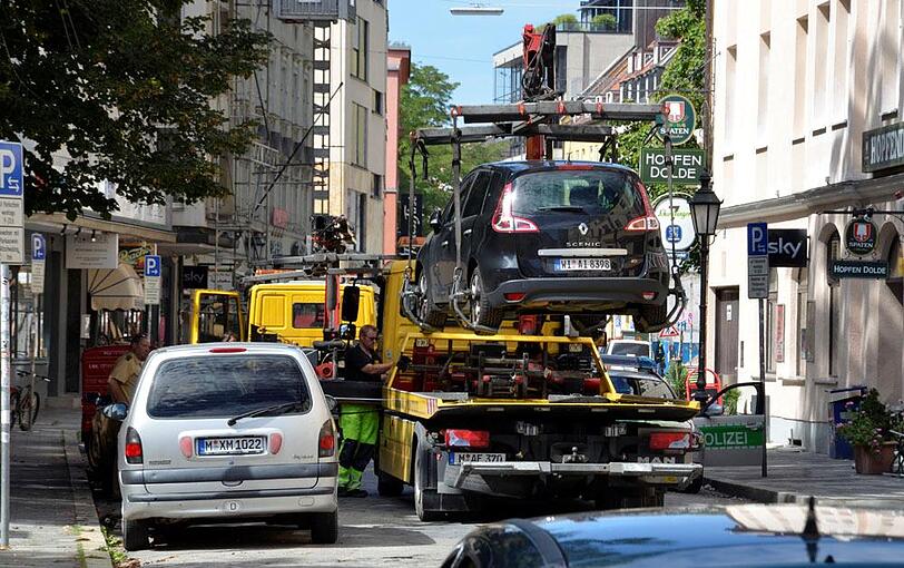 ...könnte die Druckwelle beispielsweise die Scheiben zerspringen lassen.