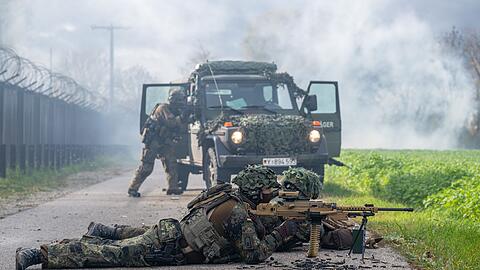 Bei der Übung "Marshal Power" sollten Bundeswehr, Polizei und Rettungskräfte ein gemeinsames Vorgehen üben.