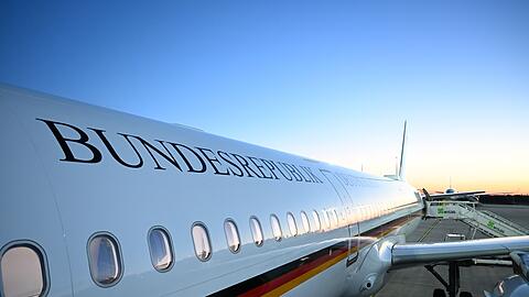 Um die Nutzung der Flugbereitschaft durch die Regierenden gibt es immer wieder Debatten. (Archivbild)