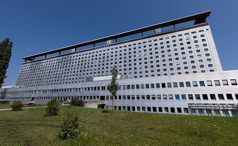 Das riesige Bettenhaus in Großhadern wird abgerissen. Unten fehlte Tageslicht. Trotzdem sei es schade, findet Tanja Vollmer.