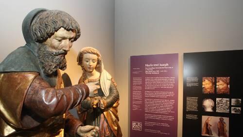 Alte Farbspuren und eine Schaube im Kopf: Maria und Joseph, die Hans Peisser für die Frauenkirche schuf, wurden restauriert. Alte Farbspuren und eine Schaube im Kopf: Maria und Joseph, die Hans Peisser für die Frauenkirche schuf, wurden restauriert.