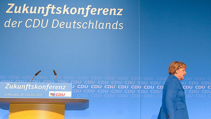 An Misstrauensvotum oder gar Rücktritt is natürlich nicht zu denken. Doch der Widerstand gegen Angela Merkel in ihrer eigenen Partei wächst. An Misstrauensvotum oder gar Rücktritt is natürlich nicht zu denken. Doch der Widerstand gegen Angela Merkel in ihrer eigenen Partei wächst.