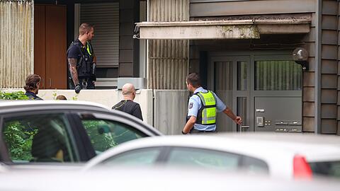 Wie im Juli in Duisburg wurden Polizei und weitere Beh&ouml;rden schon mehrfach gegen Sozialmissbrauch in sogenannten Schrottimmobilien t&auml;tig. (Archivfoto)