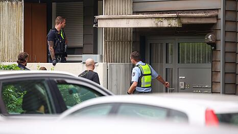 Wie im Juli in Duisburg wurden Polizei und weitere Beh&ouml;rden schon mehrfach gegen Sozialmissbrauch in sogenannten Schrottimmobilien t&auml;tig. (Archivfoto)