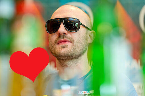 Paul Kalkbrenner und Ana Simina Grigorin
Zumindest für gute Musik dürfte auf dieser Hochzeit allemal gesorgt gewesen sein. Ausnahme-DJ Paul Kalkbrenner sagte im August "Ja, ich will." Seine glückliche Angetraute ist die schöne DJane Simina.