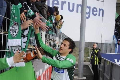 Das Eigengewächs als Zaunkönig: Bei den Fans ist Küken Sararer längst ein Großer.