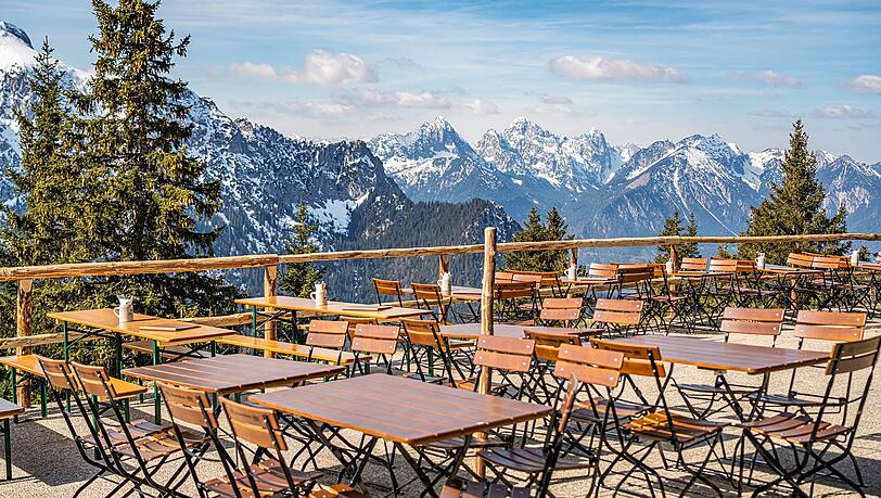 Schon Ludwig II. hat die Aussicht vom Tegelberghaus fasziniert.