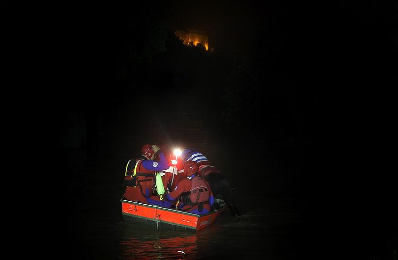 Kein Aufatmen in Passau: Die Nacht in Bildern.
