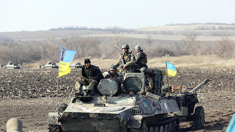 Ukrainische Truppen in Bewegung. (Symbolbild) Ukrainische Truppen in Bewegung. (Symbolbild)