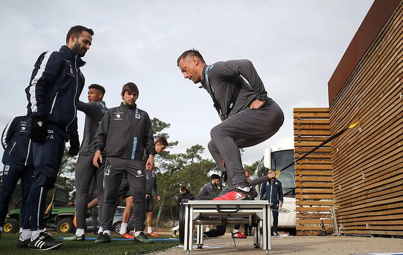 Schuften, stemmen, springen bis zu Erschöpfung. Die schweißtreibenden Trainingsbilder vom Dienstag zum Durchklicken.