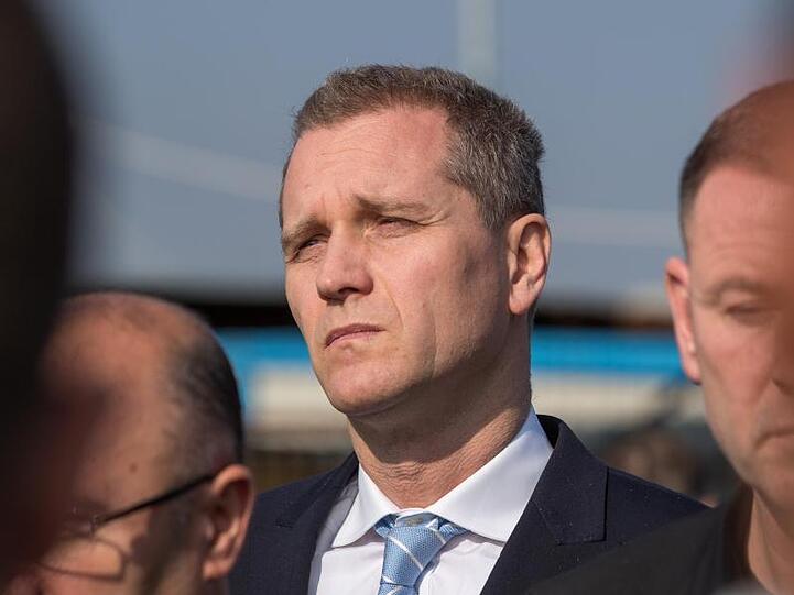 Petr Bystron (l), Bundestagsabgeordneter der AfD-Fraktion. Foto: Jens Büttner