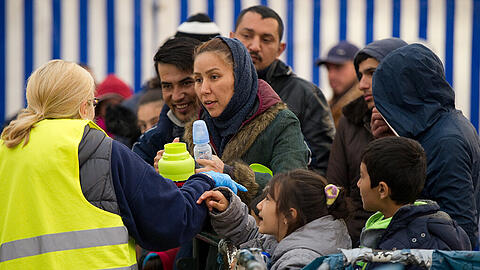 Flüchtlinge bei ihrer Ankunft in Deutschland.