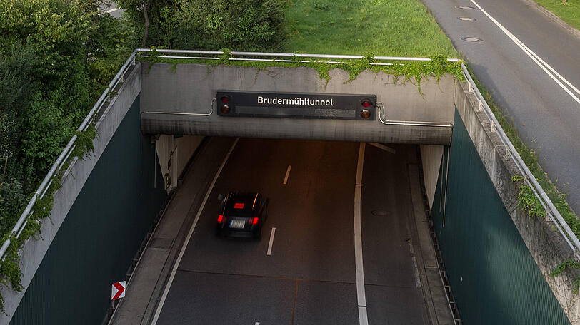 Durch den Brudermühltunnel mit 200 Km/h: Keine gute Idee.