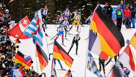 Der Weltcup der Biathleten in Ruhpolding startet in der Chiemgau Arena mit dem Sprint der Damen.