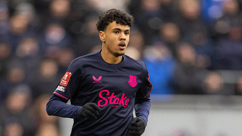 Spielt beim FC Everton bisher keine Rolle: Adam Aznou. Spielt beim FC Everton bisher keine Rolle: Adam Aznou.