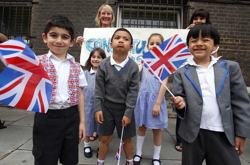 So feiert London den kleinen Prinzen: Aktuelle Bilder zum Durchklicken.