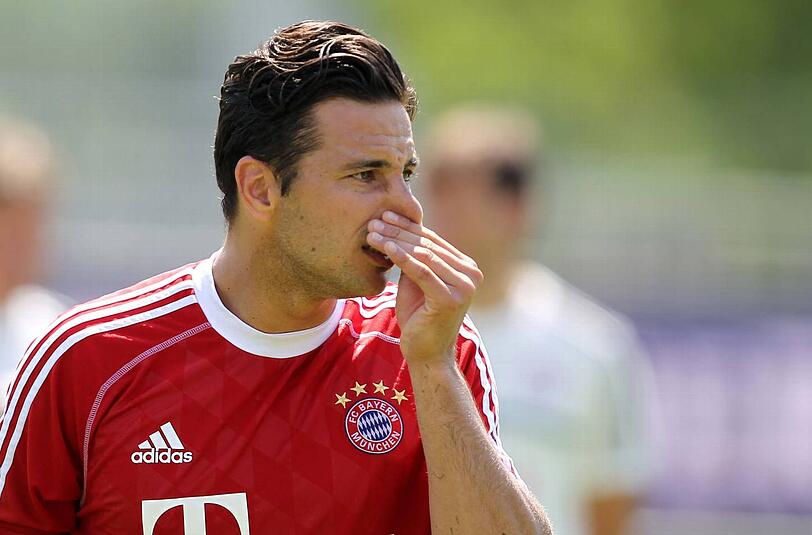 Claudio Pizarro: Note 4. Eingewechselt für Mandzukic (75.) als Retter in der Not. Konnte nichts mehr anrichten in der BVB-Defensive.