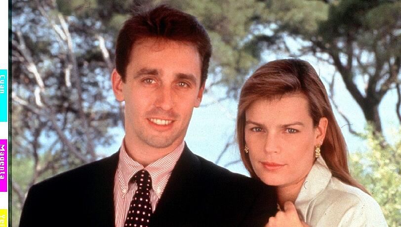 Das offizielle Foto von 1994 zeigt Prinzessin Stephanie von Monaco und ihren Lebensgefährten Daniel Ducruet mit dem Töchterchen Pauline, das am 4. Mai das Licht der Welt erblickte. Die Hochzeit folgte ein Jahr später. Das offizielle Foto von 1994 zeigt Prinzessin Stephanie von Monaco und ihren Lebensgefährten Daniel Ducruet mit dem Töchterchen Pauline, das am 4. Mai das Licht der Welt erblickte. Die Hochzeit folgte ein Jahr später.