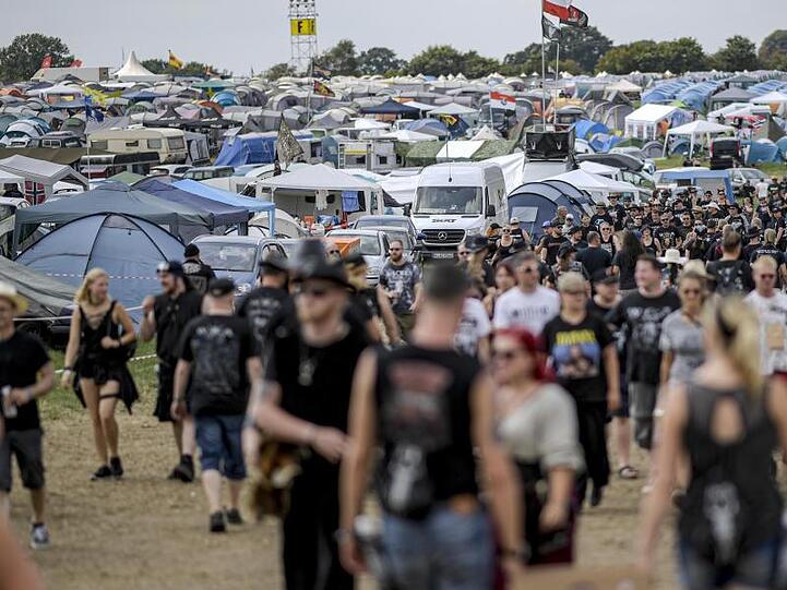 Es geht wieder los - das Wacken-Gelände füllt sich.