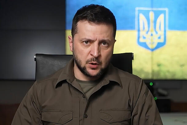 Der ukrainische Präsident Wolodymyr Selenskyj während einer Videobotschaft. Der ukrainische Präsident Wolodymyr Selenskyj während einer Videobotschaft.