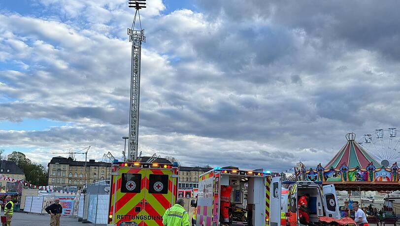 Auf dem Volksfest in Bayreuth ist es am Abend zu einem Unfall gekommen.