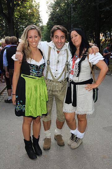 Dieter Landuris mit Ehefrau Natascha und Tochter Isabella