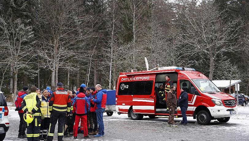 Zwei Tote nach Absturz von Kleinflugzeug im Bayerischen Wald