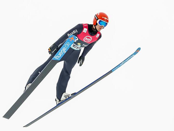 Stephan Leyhe wurde mit den deutschen Skispringern Zweiter.