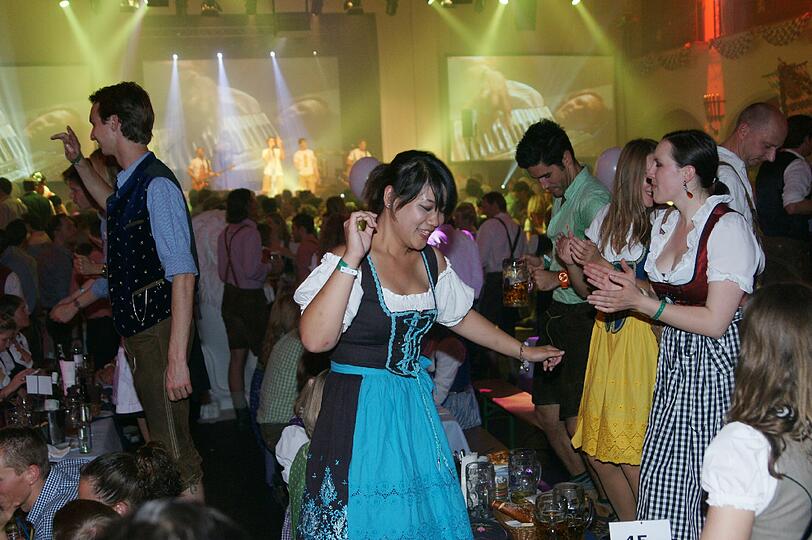 Die Nacht der Tracht im Löwenbräukeller am Stiglmaierplatz in München. Sehen Sie hier die Bilder.