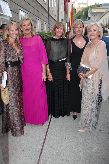 Elisabeth Auersperg - Breunner, geb. Flick,  Brigitte von Boch, Prinzessin Ursula, Uschi von Bayern, Gräfin Charlotte von Bismarck Schönhausen, Inge Wrede Lanz