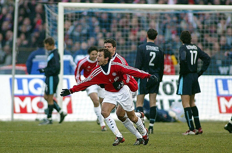 Münchner Derby TSV 1860 München gegen FC Bayern München am 15.02.2003. Die Bilder.
