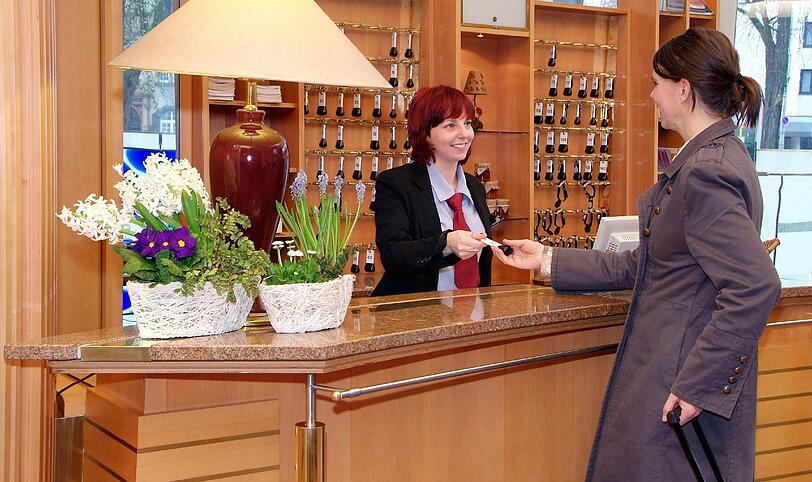 Auch im besten Hotel kann etwas schief gehen. Durch eine höfliche und bestimmte Reklamation löst sich der Ärger meist schnell auf.