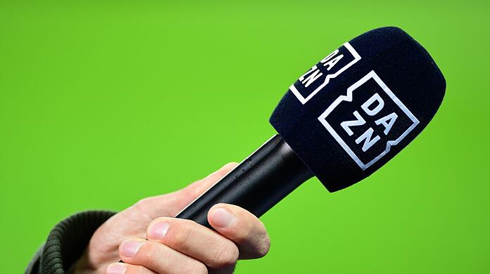 Der Streamingdienst DAZN erhöht drastisch die Preise.
