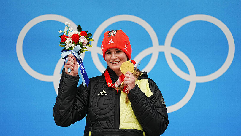 Neben vier weiteren Olympionikinnen wird auch die sechsfache Olympiasiegerin Natalie Geisenberger beim Sportfestival auf dem Königsplatz zu Gast sein. Neben vier weiteren Olympionikinnen wird auch die sechsfache Olympiasiegerin Natalie Geisenberger beim Sportfestival auf dem Königsplatz zu Gast sein.
