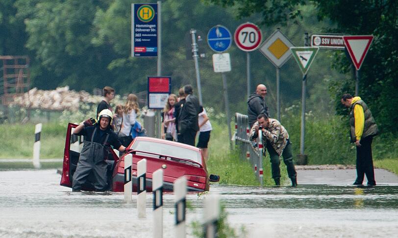 Ähnliches Bild gestern aus der Nähe von Hannover (Niedersachsen).
