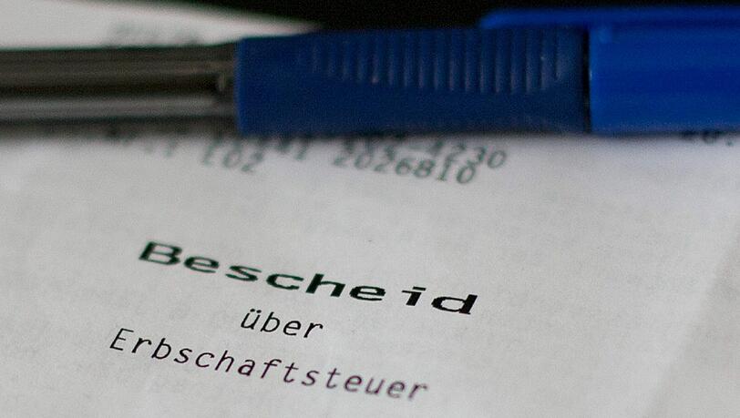 Kritiker halten auch die neuen Verschonungsregeln bei der Erbschaftsteuer für zu großzügig. Foto: Wolfram Kastl Kritiker halten auch die neuen Verschonungsregeln bei der Erbschaftsteuer für zu großzügig. Foto: Wolfram Kastl