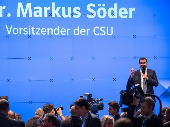 Markus Söder auf dem CSU Sonderparteitag. Foto: Peter Kneffel