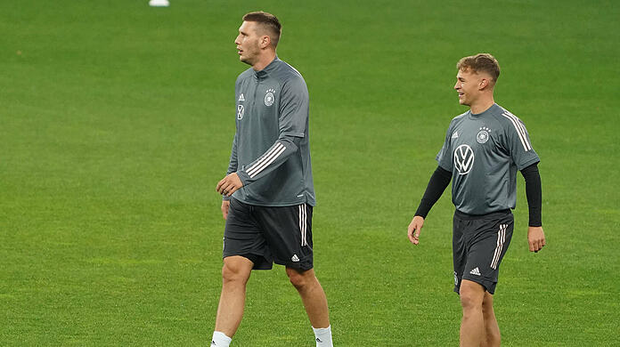 Niklas Süle und Joshua Kimmich weilen aktuell bei der Nationalmannschaft.