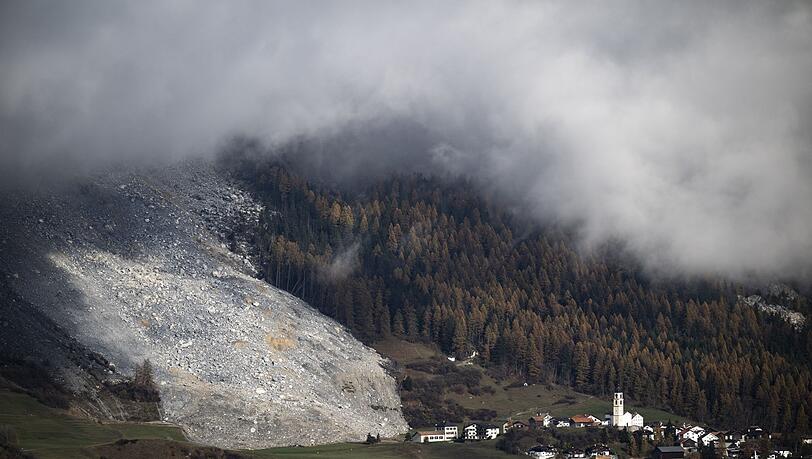 Gefahr gebannt: die Einwohner von Brienz d&uuml;rfen zur&uuml;ck. (Archivbild)