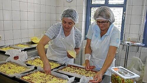 Stellen Sie sich vor, Sie haben eine Kantine, dürfen aber nichts verkaufen. Stellen Sie sich vor, Sie haben eine Kantine, dürfen aber nichts verkaufen.