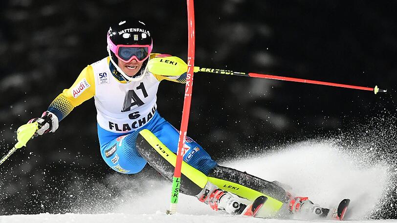 Die Schwedin Frida Hansdotter gewinnt das Rennen und sichert sich das höchste Preisgeld des Winters.