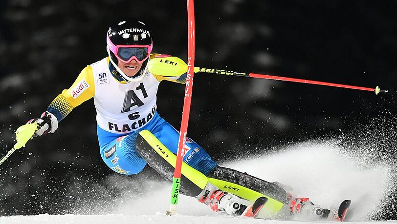 Die Schwedin Frida Hansdotter gewinnt das Rennen und sichert sich das höchste Preisgeld des Winters. Die Schwedin Frida Hansdotter gewinnt das Rennen und sichert sich das höchste Preisgeld des Winters.