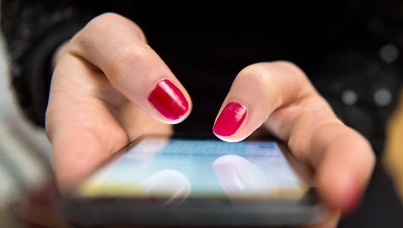 Über die App soll sexistische, rassistische oder frauenfeindliche Werbung gemeldet werden können. (Symbolbild)