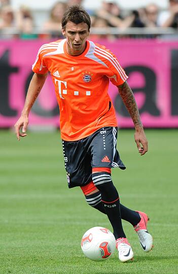 Trotz brütender Hitze am Samstag: In der Säbener Straße trainiert der FC Bayern für den Saison-Start.