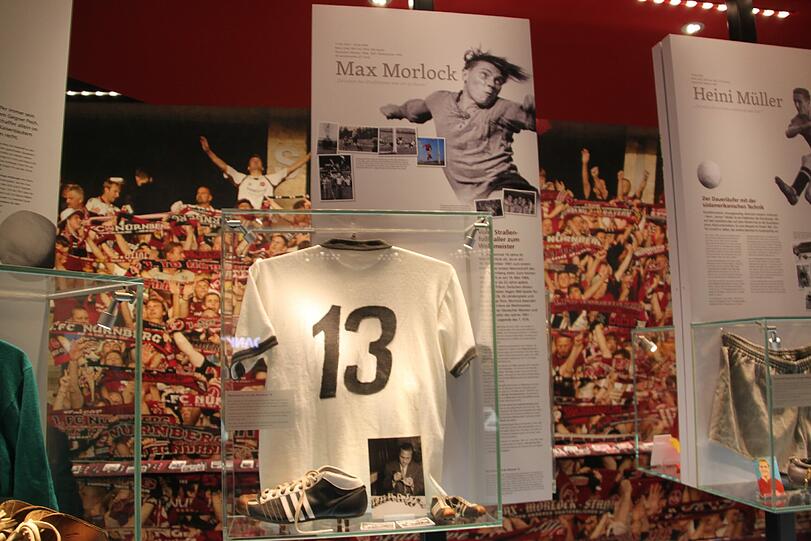 Das Trikot so legendär wie sein Träger. Mit der Rückennummer 13 holte Max Morlock 1954 den ersten WM-Titel für Deutschland.