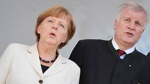 Sollte sich die Union aus CDU und CSU trennen, könnte die CSU ihre absolute Mehrheit in Bayern verlieren.