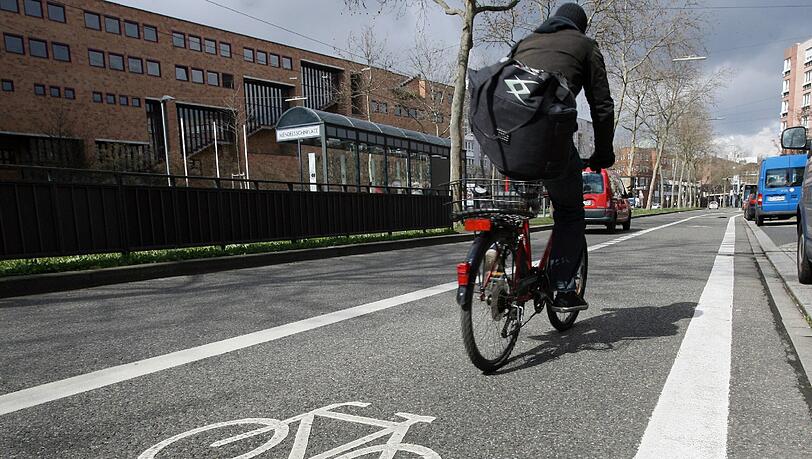 An ihnen scheiden sich die Geister: Radfahrer in München. An ihnen scheiden sich die Geister: Radfahrer in München.