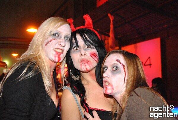 Bereits am Wochenende feierten die Münchner in den Clubs Halloween - Gruselig wird heuer auch Allerheiligen eingeläutet!
